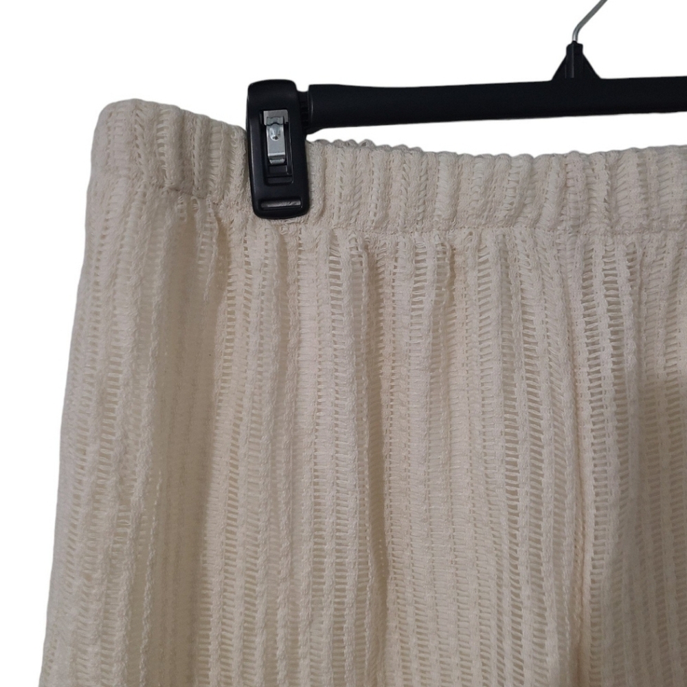 Cream Knit Shorts - Picture 4 of 5